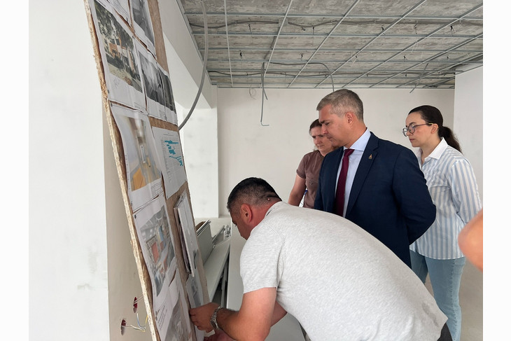 Обновлённая библиотека в посёлке Троицком откроется в сентябре
