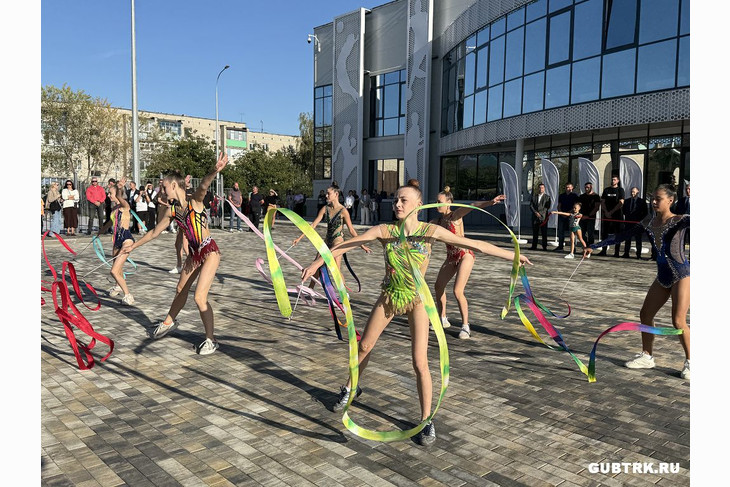 В Губкине торжественно открыли современный спортивный комплекс «Лебединский»