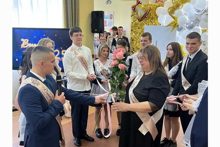 38 лет преданности профессии: Ирина Ежкова – гордость губкинского образования