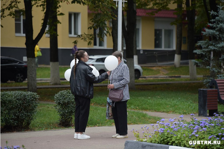 Губкинцы почтили память жертв Беслана акцией «Белый шар»
