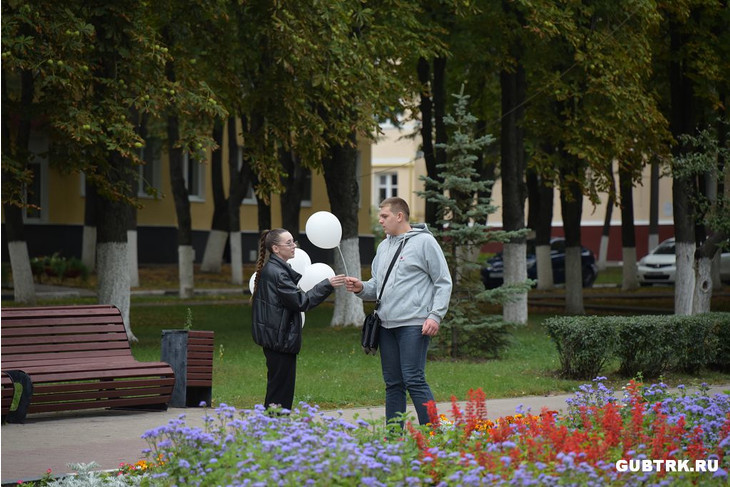 Губкинцы почтили память жертв Беслана акцией «Белый шар»