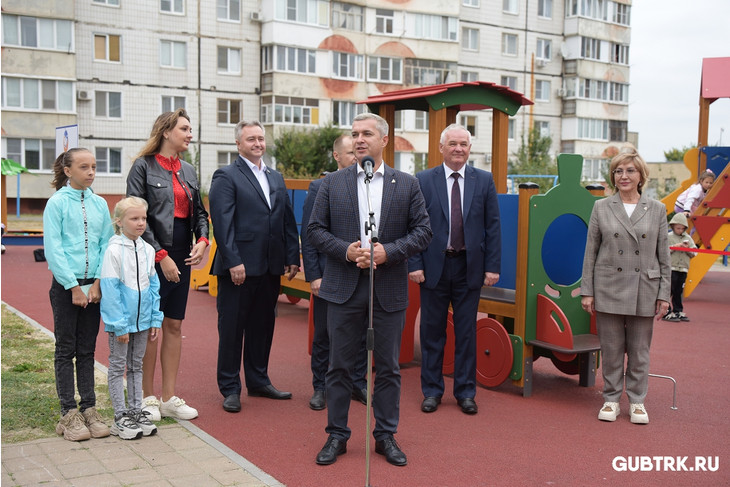 В Губкине открыли новую детскую площадку на улице Преображенской