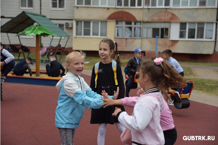В Губкине открыли новую детскую площадку на улице Преображенской