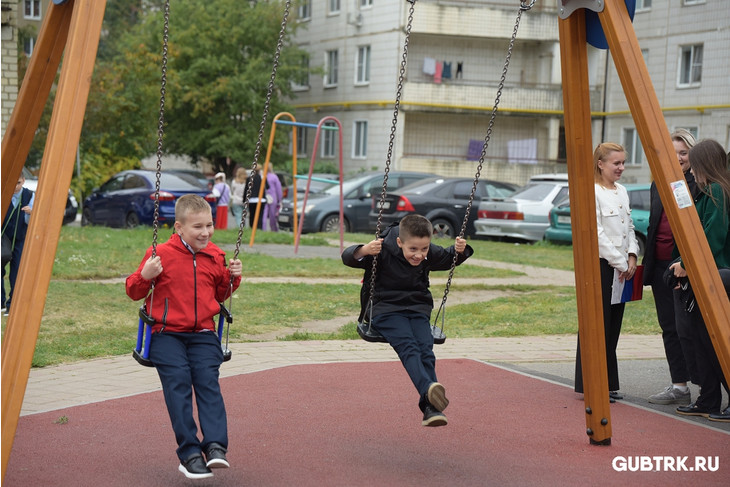 В Губкине открыли новую детскую площадку на улице Преображенской