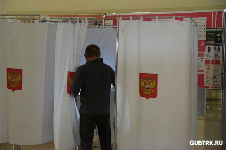 В Губкине проходит голосование за кандидатов в депутаты