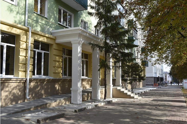 В Губкине завершается капремонт Центральной городской библиотеки