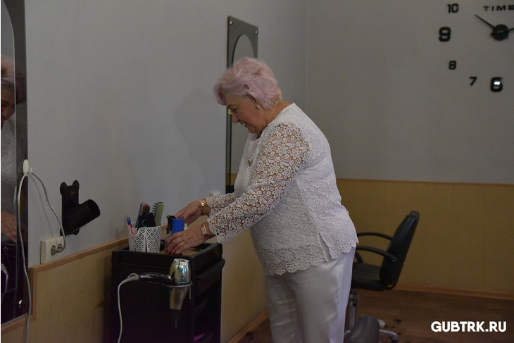 Более полувека Валентина Арнаутова преображает губкинцев и делает их счастливее