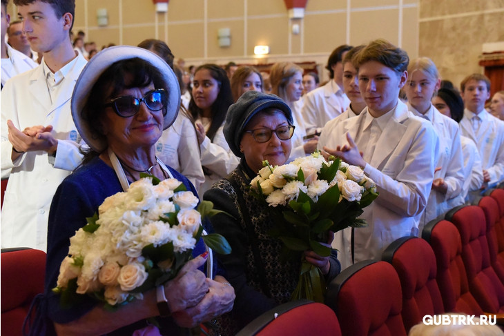В Губкине состоялось торжественное посвящение в юные медики Белогорья