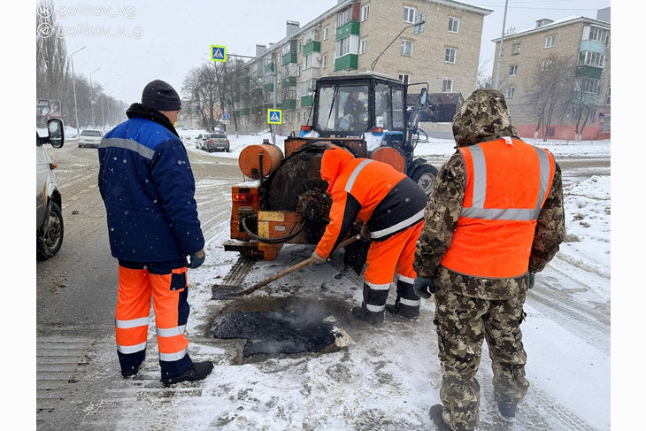 В Губкинском округе проводят ямочный ремонт