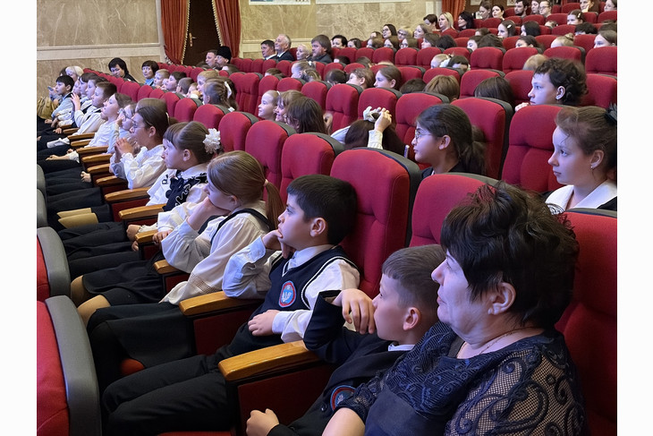 В Губкине отметили День гимназии