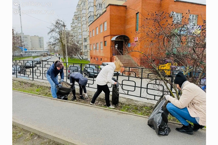 В Губкине в рамках месячника служению Белгородской области вновь прошёл субботник