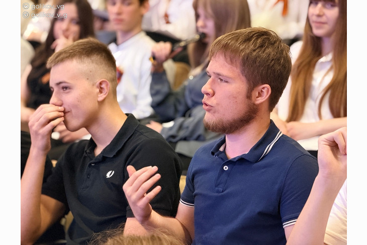 Губкинские старшеклассники узнали о службе в правоохранительных органах