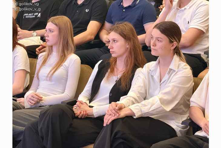 Губкинские старшеклассники узнали о службе в правоохранительных органах