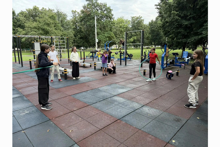 Юные губкинцы проводят лето с пользой в рамках проекта «Дворовый тренер»