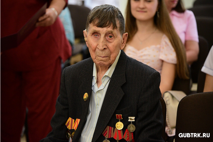 Вековой юбилей: житель Губкина Яков Зеленских отметил 100-летие