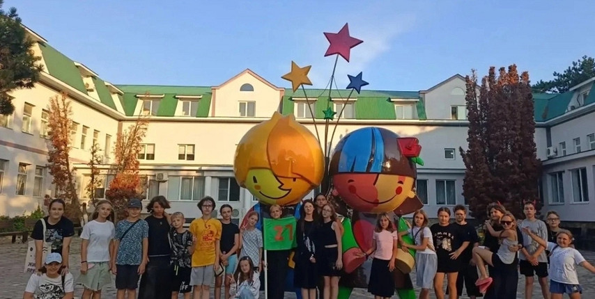Юные губкинцы вернулись из летнего лагеря в Анапе