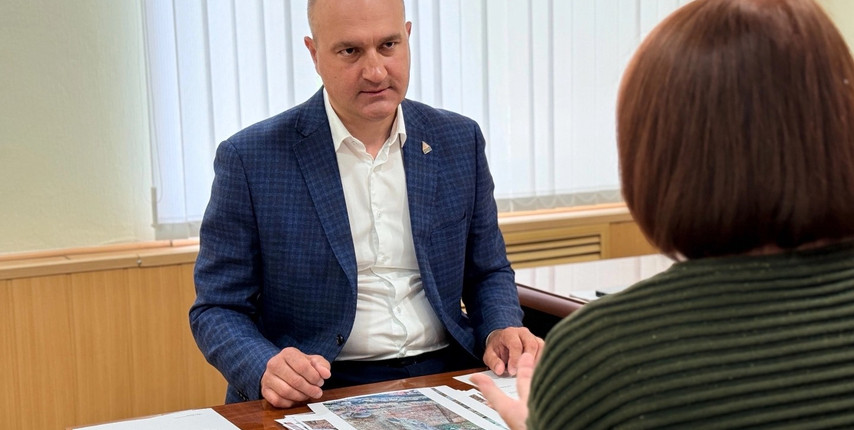 Шесть губкинцев обратились к Василию Голикову на личном приёме