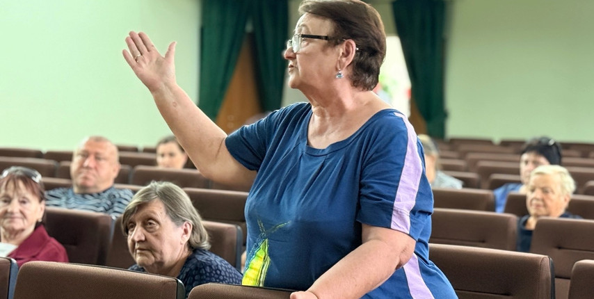 Василий Голиков встретился с жителями села Мелавого