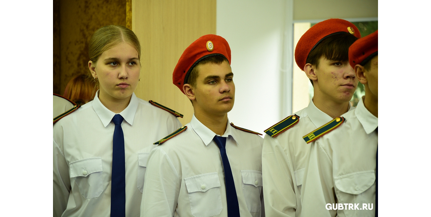 В Губкине открылась выставка «Отец солдата»