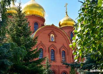 В Губкинском краеведческом музее открылась архивная выставка к юбилею Спасо-Преображенского собора