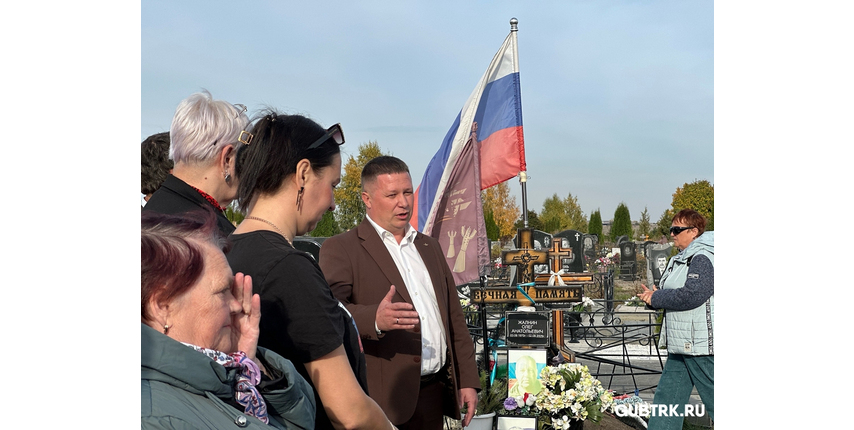 В Губкине завершаются работы по благоустройству Аллеи Героев на кладбище