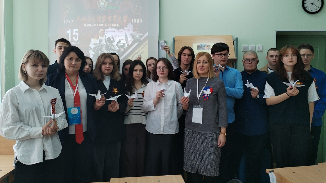 Заведующая школьной библиотекой Ольга Болгова удостоена премии губернатора Белгородской области «Призвание»
