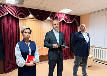 Василий Голиков провёл встречу с жителями Ивановки по вопросам развития территории