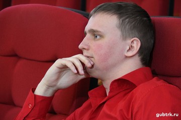 4 апреля в ДК «Форум» состоялся традиционный  территориальный конкурс чтецов «Злато слово»