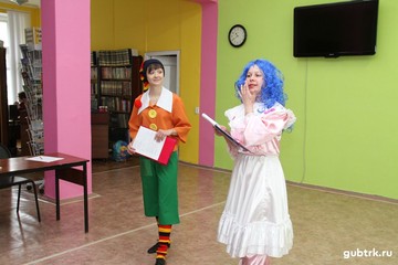 Территориальный совет женщин провел конкурс «Счастливое детство», в котором участвовали юные художники и чтецы