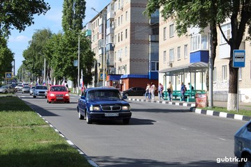 Дню России был посвящен автопробег, организованный молодежью города