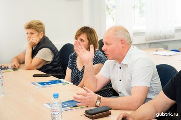 Представители Белгородэнерго провели семинар для представителей ЖЭУ Старого Оскола