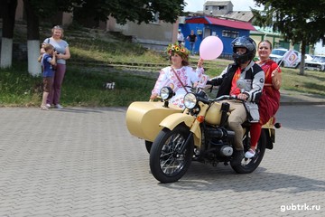 Люди разных национальностей собрались 7 июля в Коньшино на фестивале «Радуга дружбы»