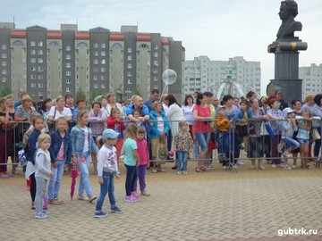 С каждым годом все масштабнее и разнообразнее становится празднование дня микрорайона Журавлики