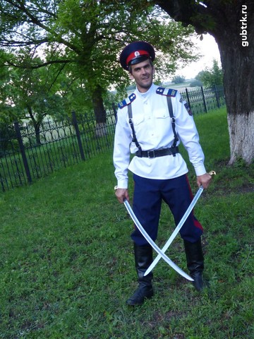 В селе Богословка в течение трех дней – с 20 по 22 июля проходил второй открытый молодежный фестиваль «Казачий сполох»