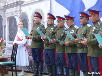 В селе Богословка в течение трех дней – с 20 по 22 июля проходил второй открытый молодежный фестиваль «Казачий сполох»