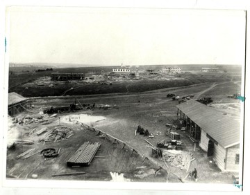 Уникальные старые фотографии, фотооборудование прошлых лет ждут вас на выставке «Остановись, мгновение» в Губкинском краеведческом музее