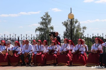 Село Скородное 18 августа принимало у себя первый межрегиональный фестиваль деревенской культуры «Губкин гурт»