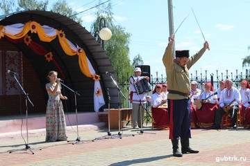 Село Скородное 18 августа принимало у себя первый межрегиональный фестиваль деревенской культуры «Губкин гурт»
