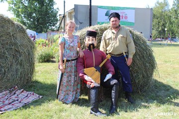 Село Скородное 18 августа принимало у себя первый межрегиональный фестиваль деревенской культуры «Губкин гурт»