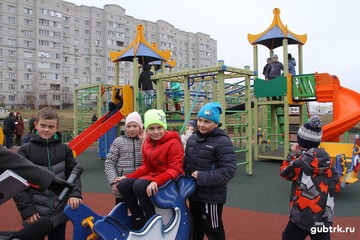 Новые игровые площадки - детям