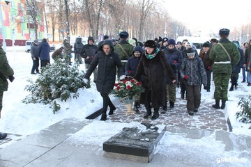 Губкинцы отметили День Неизвестного солдата