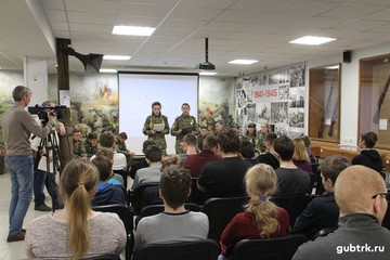 Губкинцы отметили День Неизвестного солдата
