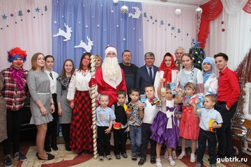 Новогодняя благотворительная акция для воспитанников Социально-реабилитационного центра для несовершеннолетних