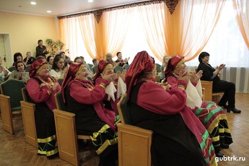 Вечер «Мой край родной и сердцу милый», посвящённый 54-й годовщине со Дня образования Губкинского района, прошел в Центре культурного развития поселка Троицкий