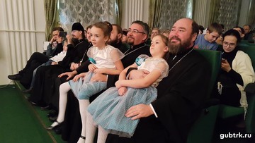 Дети поделились радостью Рождества Христова