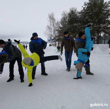В Губкине прошел фестиваль сноукайтинга