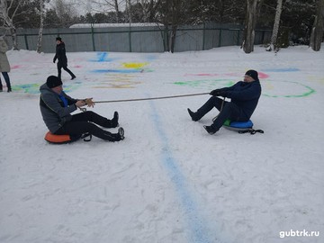 В Губкине прошел фестиваль сноукайтинга