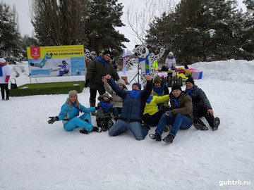 В Губкине прошел фестиваль сноукайтинга