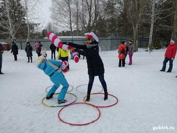 В Губкине прошел фестиваль сноукайтинга