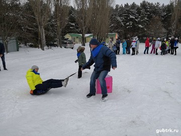В Губкине прошел фестиваль сноукайтинга